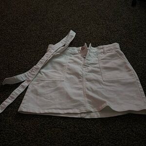 skirt with belt
